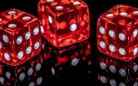 Layar Lightning Baccarat dengan dealer langsung dan opsi taruhan di aplikasi sarang 777